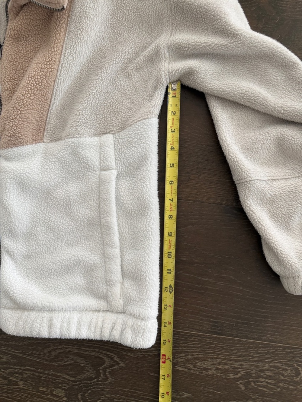 Abercrombie & Fitch Neutral Color-Block Sherpa Zip-Up with Side Pockets - Picture 3 of 6